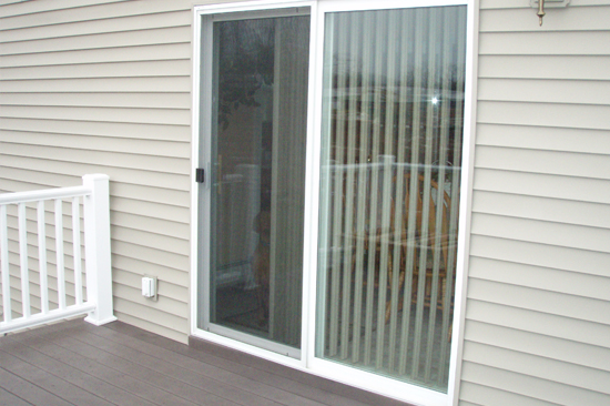 Bayshore Gardens-screen-door-repair